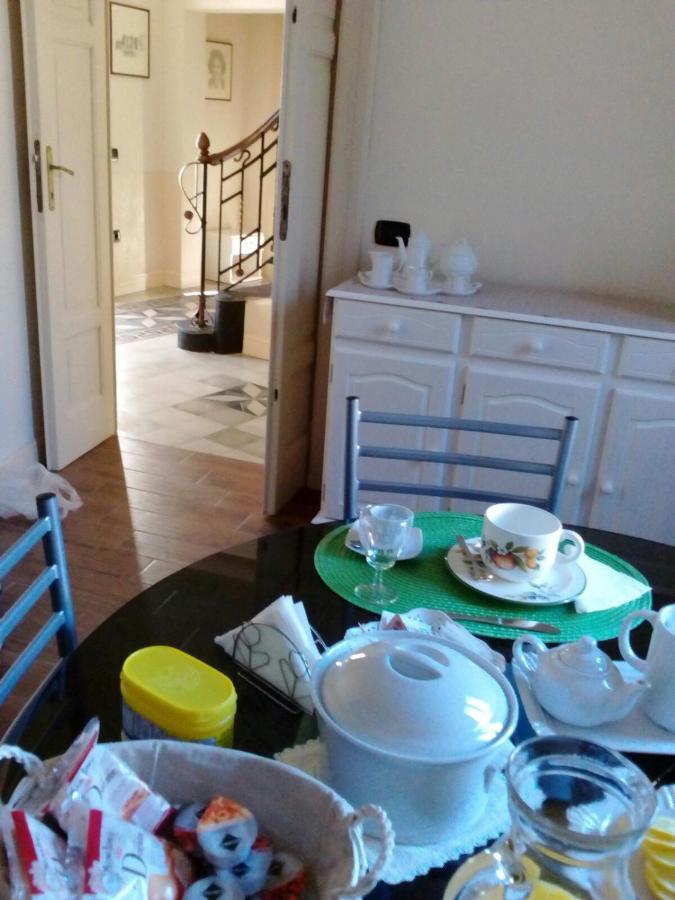 B&B Dal Cardinale オツィエーリ 部屋 写真